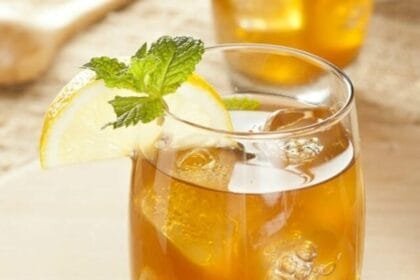 iced-green-tea-with-mint